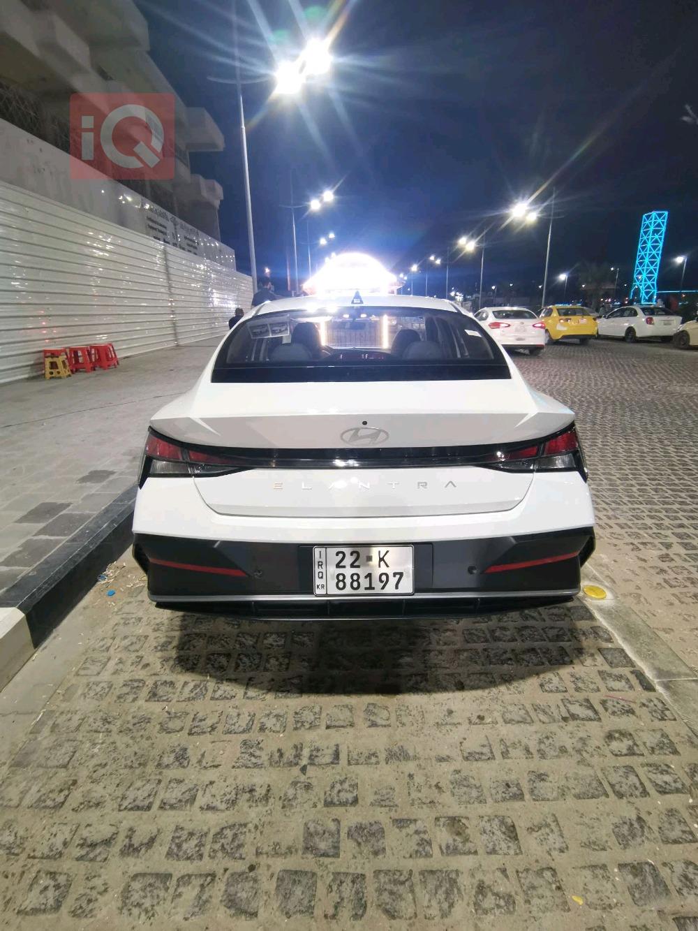 هیوندای ئەلەنترا
